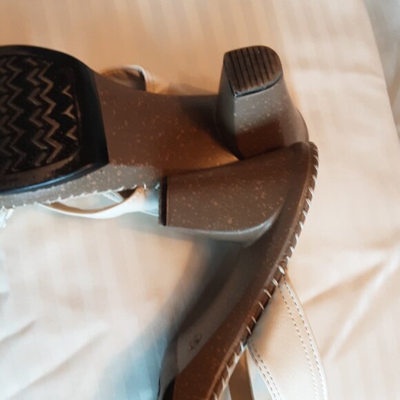 Sandales - Picture 2 of 5